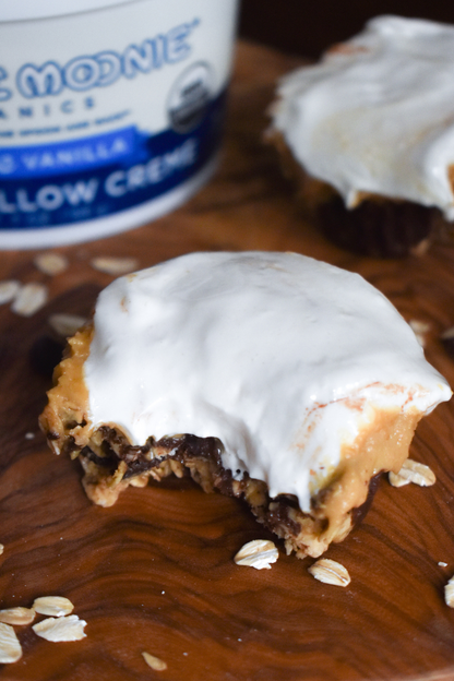 Toonie Moonie (Marshmallow Creme)