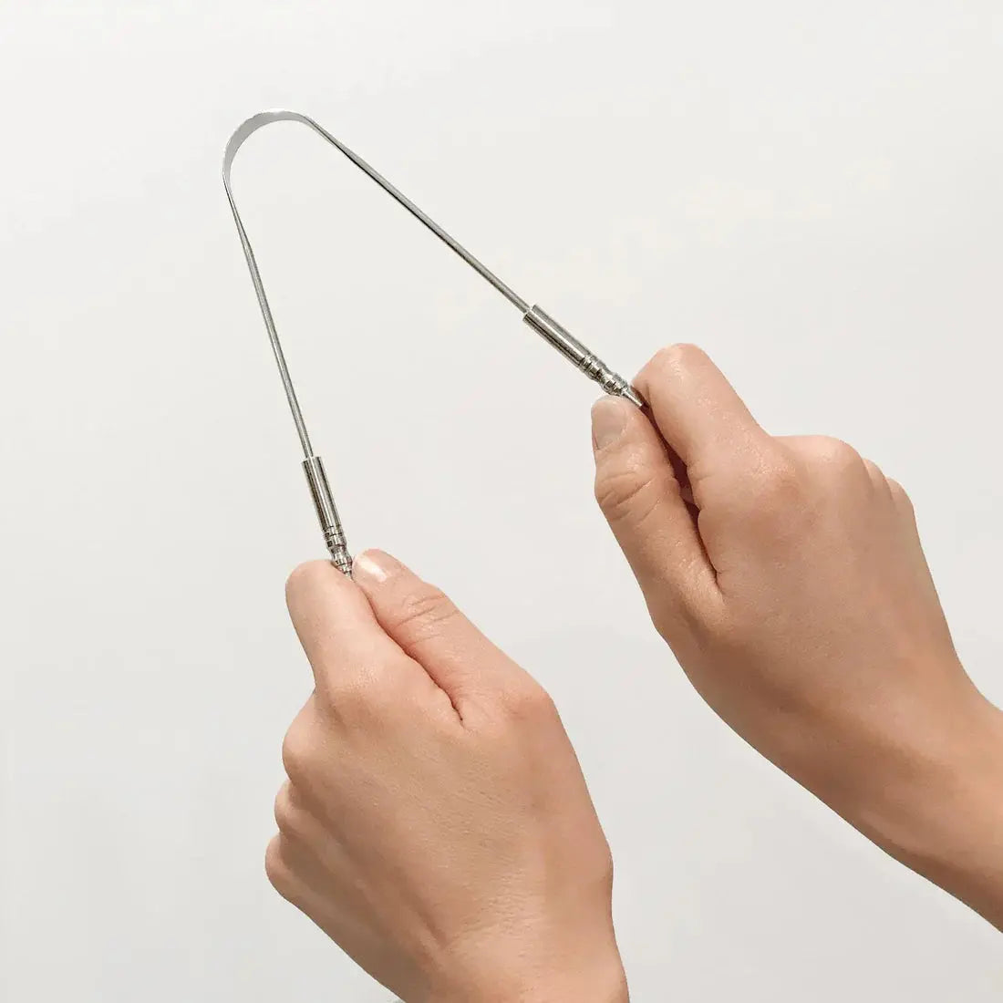 Akamai | Stainless Steel Tongue Scraper - Essentiallydestinyy