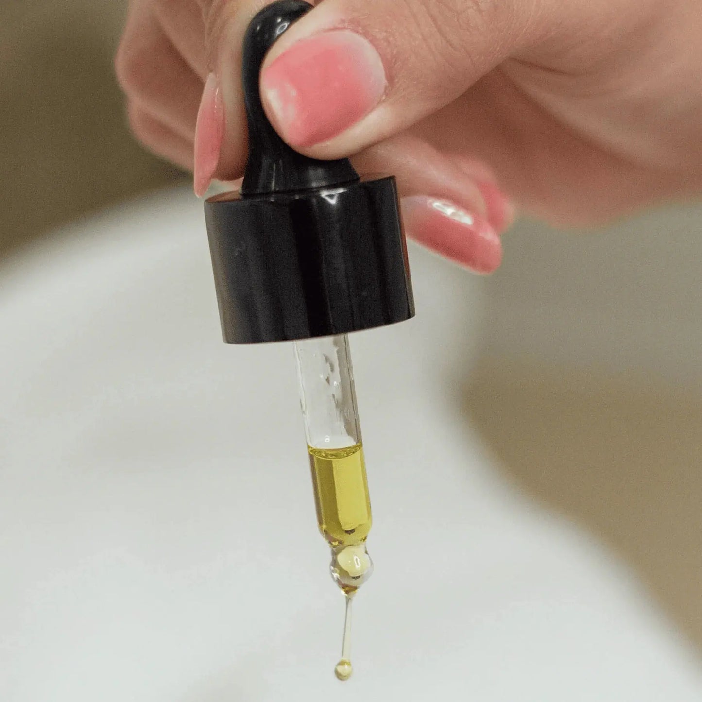 Beauty By Earth | Nail Cuticle Oil - Essentiallydestinyy