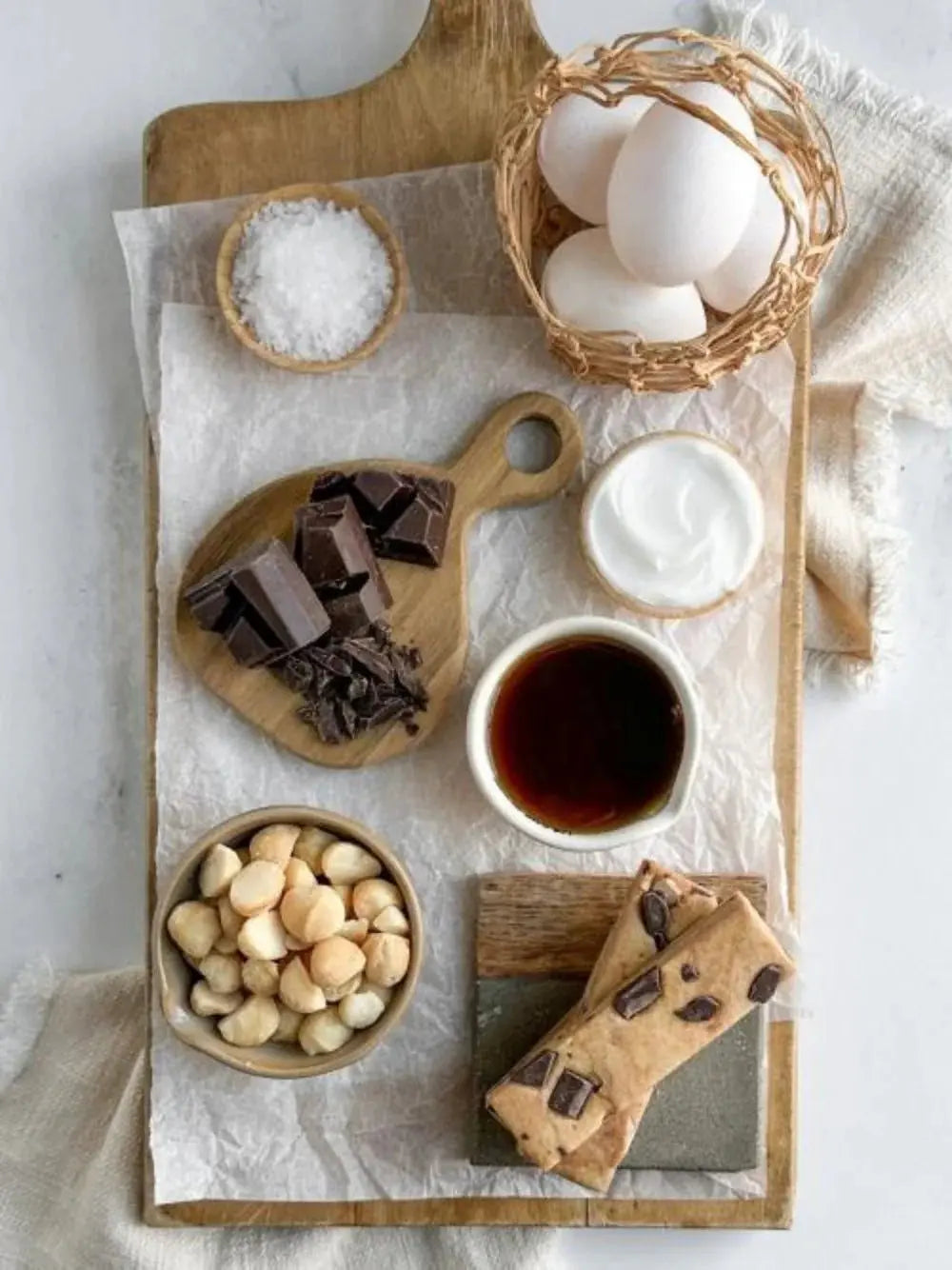 Gaia Seed Oil Free Chocolate Macadamia Protein Bar - Essentiallydestinyy