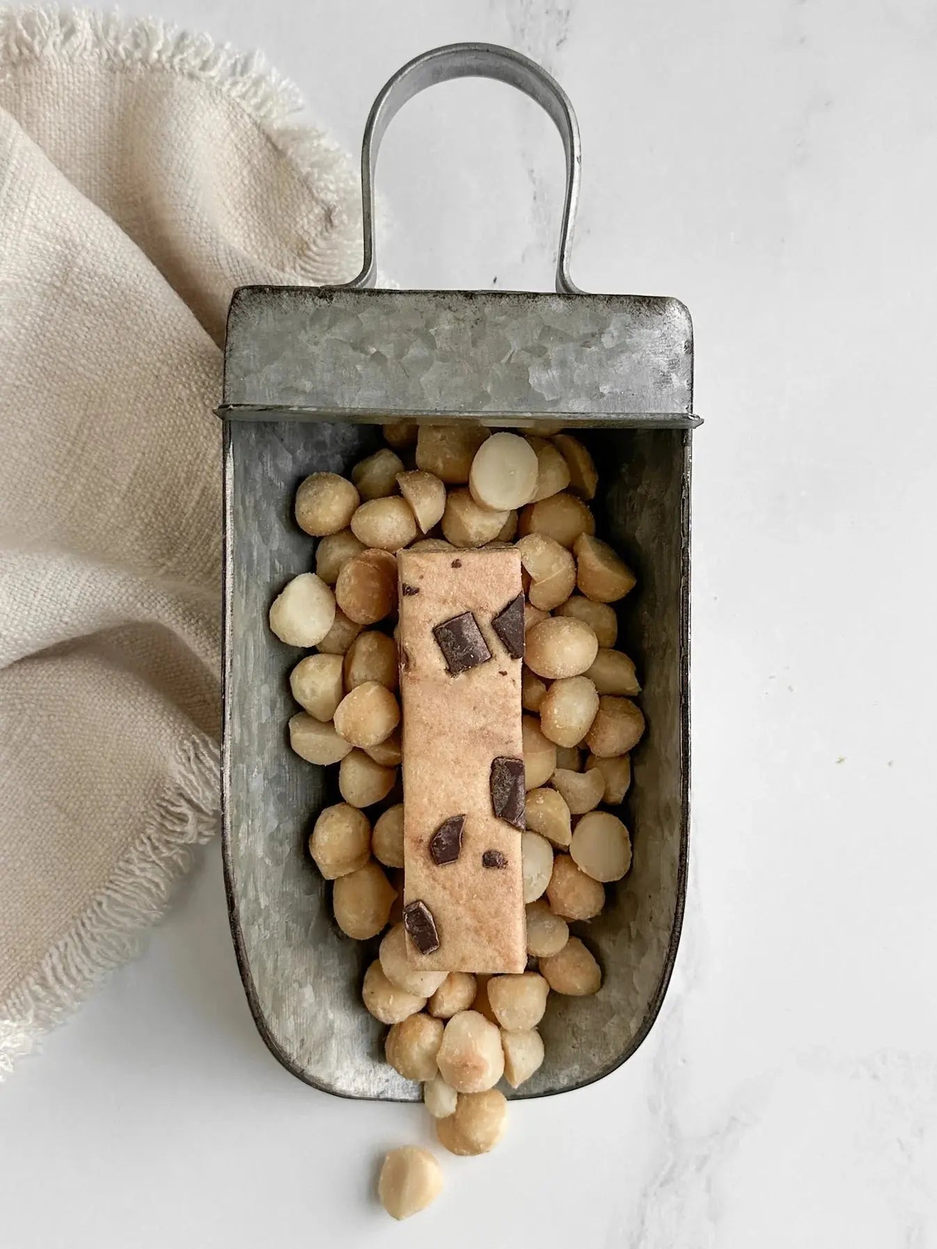 Gaia Seed Oil Free Chocolate Macadamia Protein Bar - Essentiallydestinyy